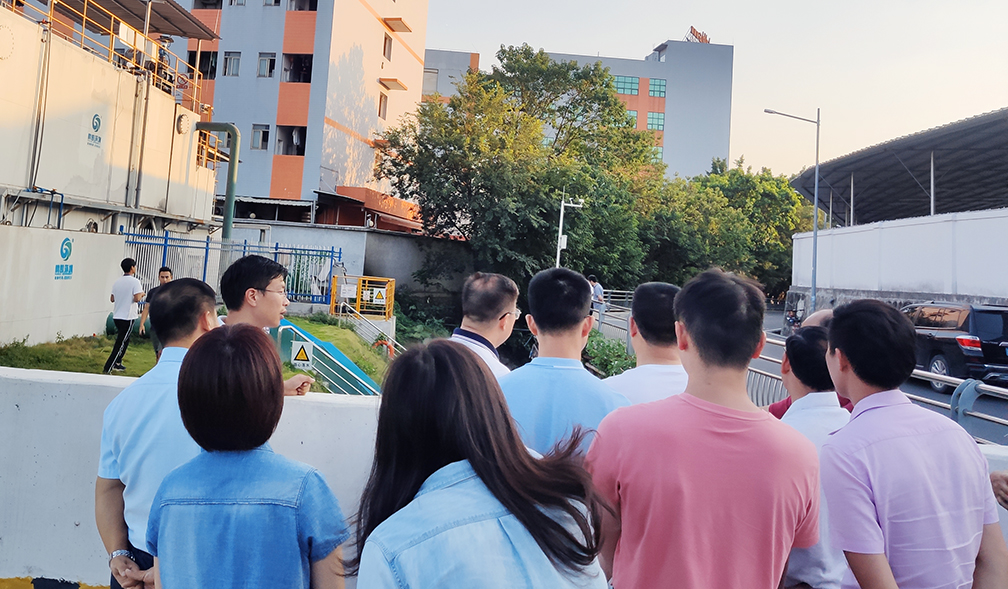 區(qū)委書記趙軍明一行蒞臨我司廣州市白云區(qū)石馬村項(xiàng)目考察指導(dǎo)工作
